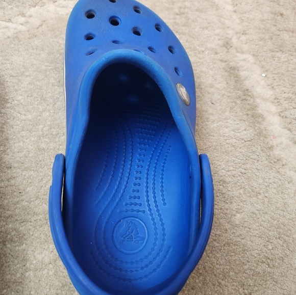 CROCS Blue Crocband Clogs J1 Size 1 Youth - Picture 4 of 16